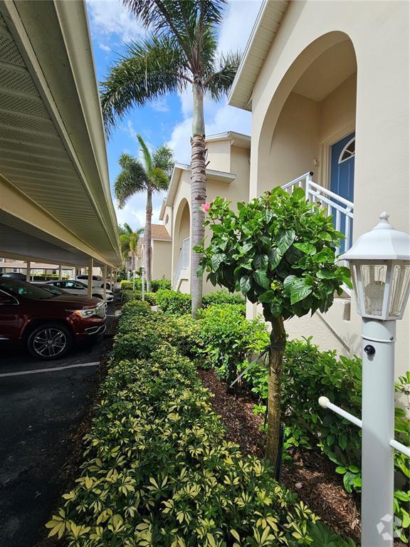 Building Photo - 8340 Wingate Dr