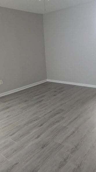 Building Photo - 4834 Clover St