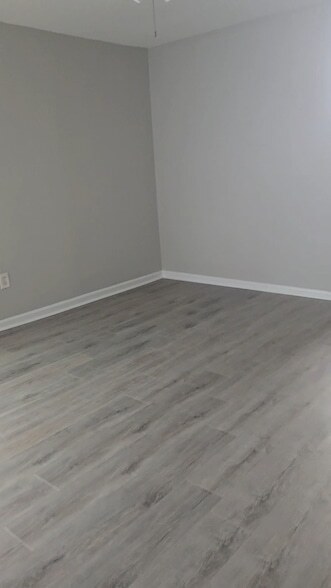 Foto del edificio - 4834 Clover St