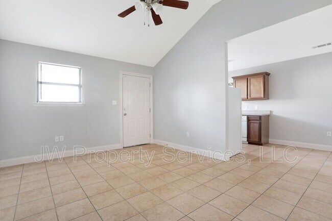 Building Photo - 50015 Kevin Dr