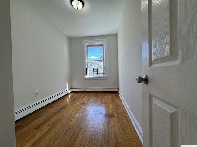132 Stegman St 2 - 132 Stegman St