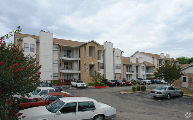 Building Photo - Meadow Glen Apartments