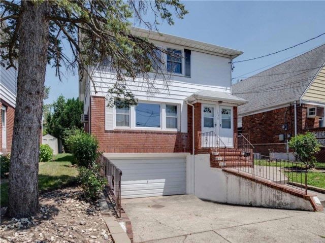 Primary Photo - 135-11 62nd Ave
