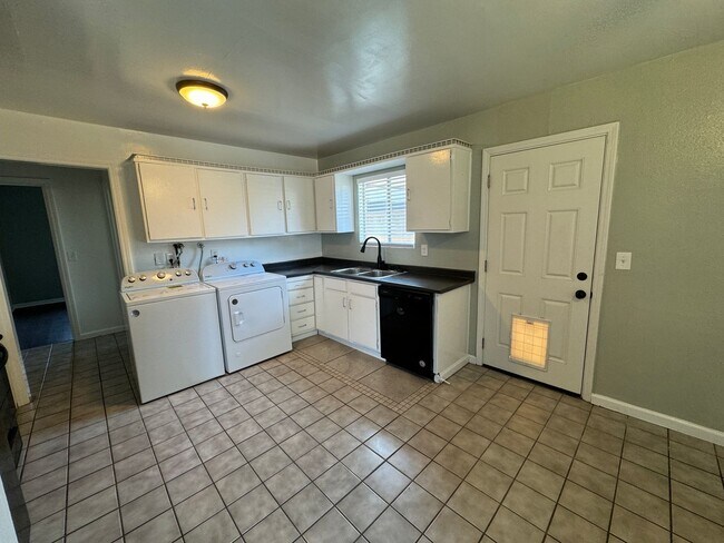 Foto del edificio - 2602-2606 FLORIDA, LLC