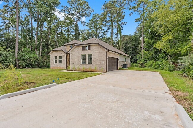 Building Photo - 478 Stephen F Austin Dr