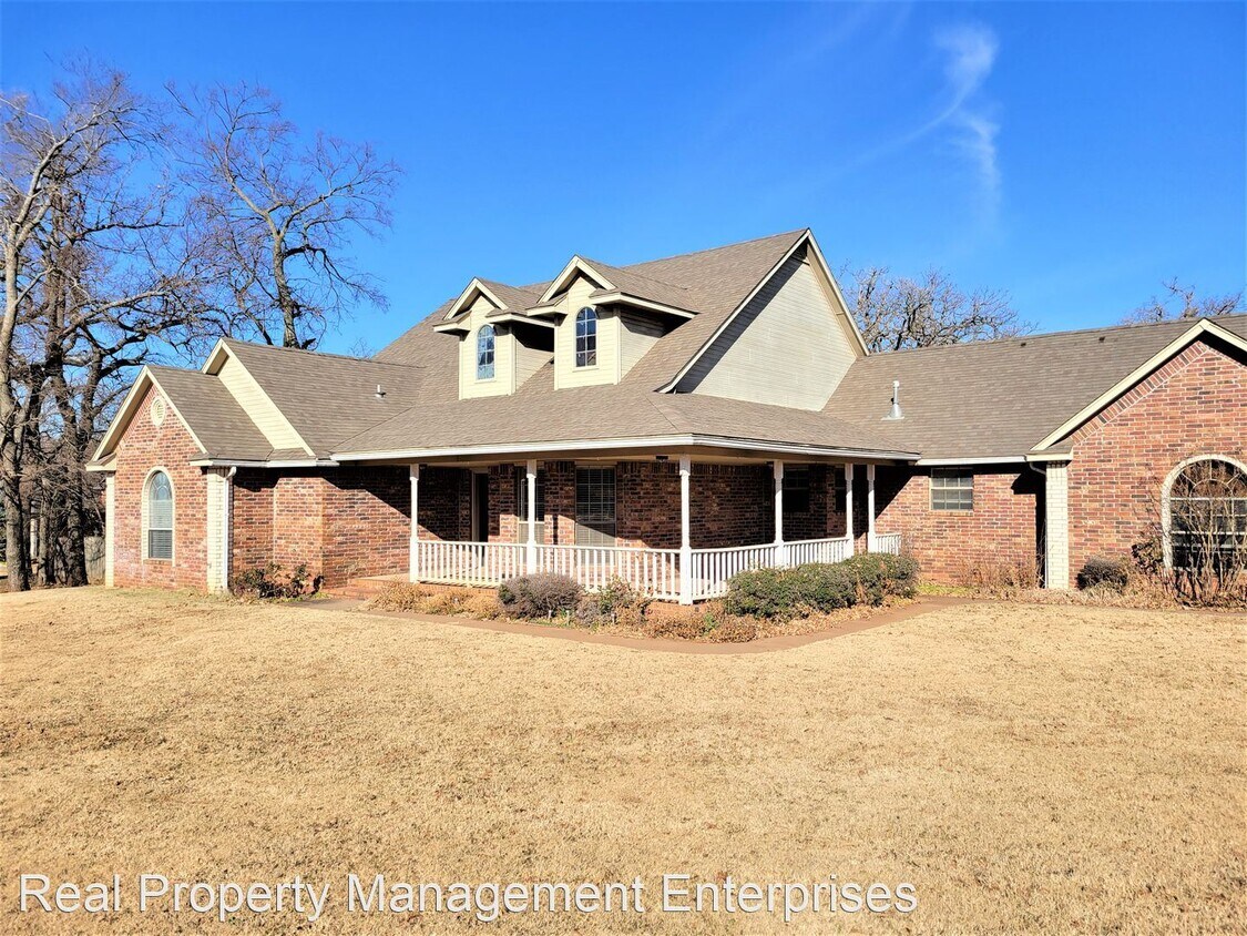 3 br, 2 bath House 1527 Fox Run Ln House Rental in Blanchard, OK