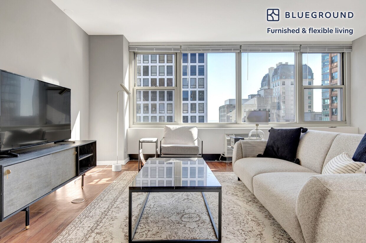 Foto principal - 860 N Dewitt Pl