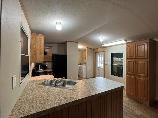 Foto del edificio - 23711 Sorters Rd