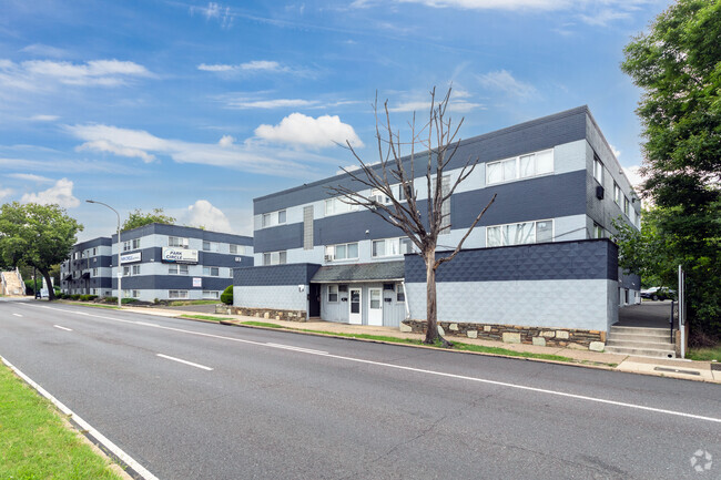 Building Photo - The Park Circle Apartments