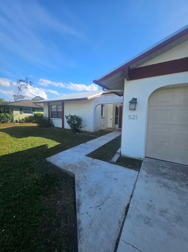 Foto del edificio - Port Charlotte home