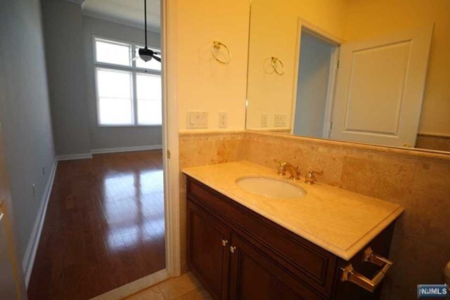 Building Photo - 28 Hemlock Lane