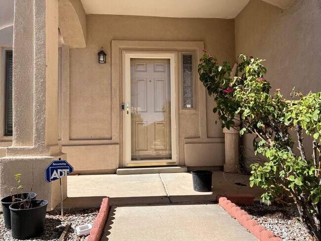 Foto del edificio - 9219 Colima Ave NW
