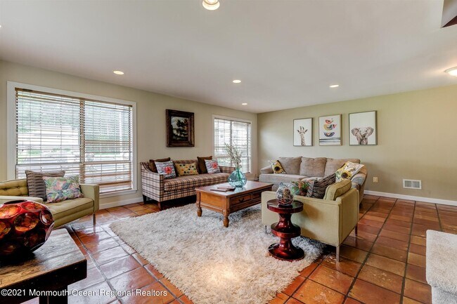 Building Photo - 226 Teasdale Pl