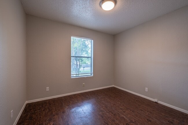 Building Photo - 12901 Chromite St