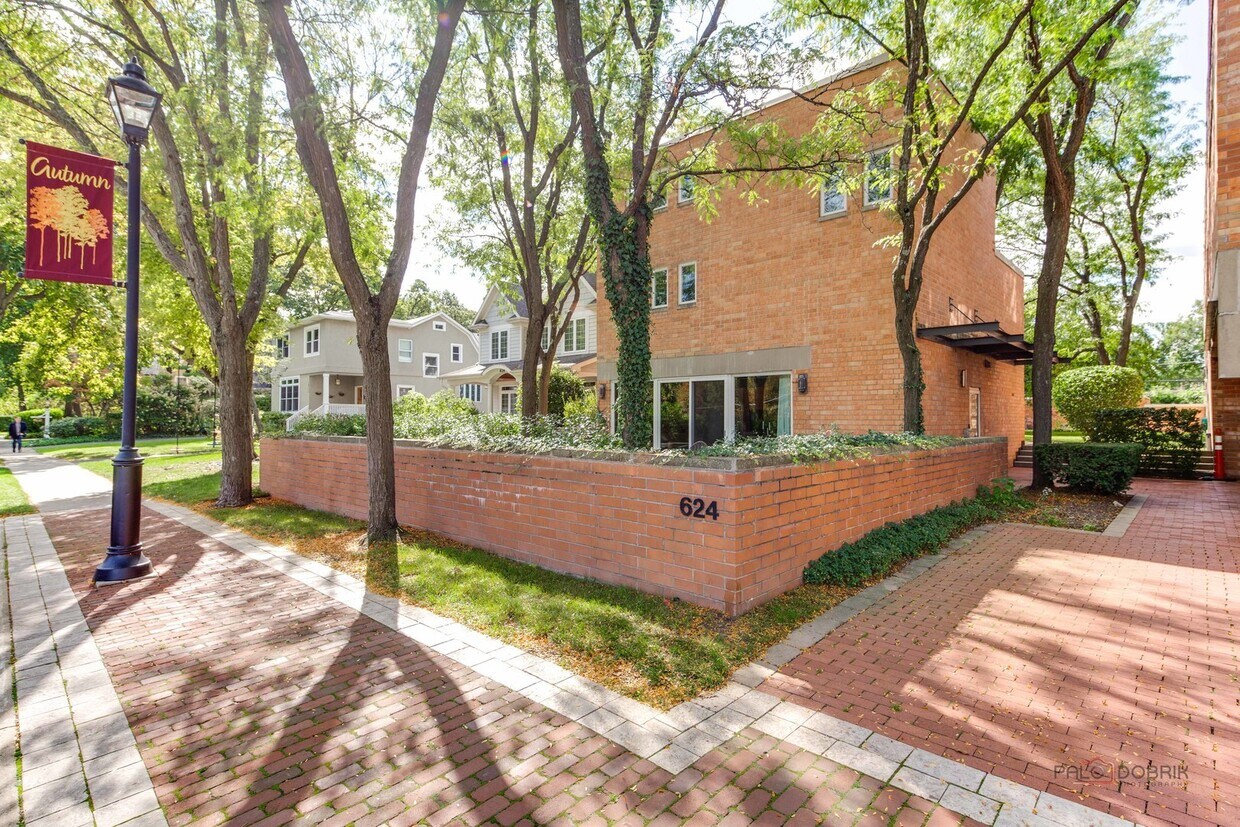 Foto principal - 624 Vernon Ave