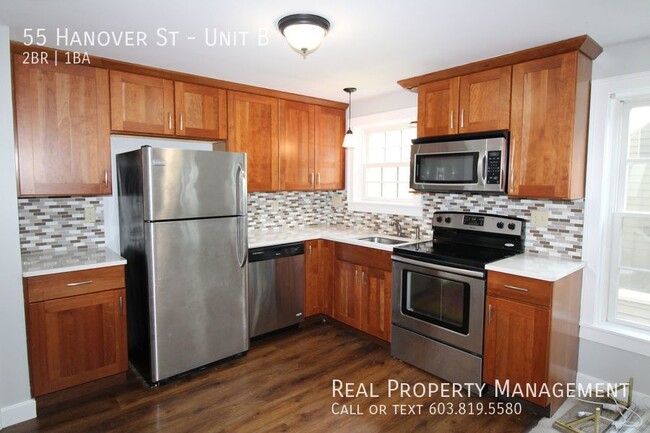 Building Photo - Available Now- 2 Bedroom Unit in Downtown ...