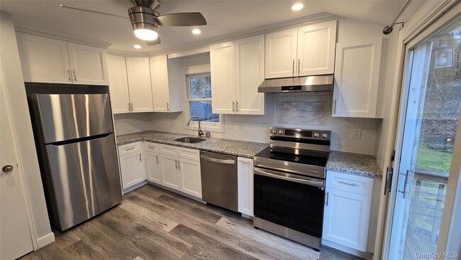 Building Photo - 1 Elvira Ct