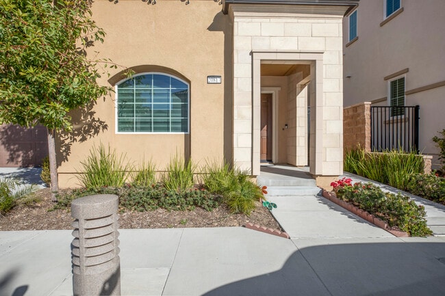 Building Photo - 20817 W Bur Oak Cir