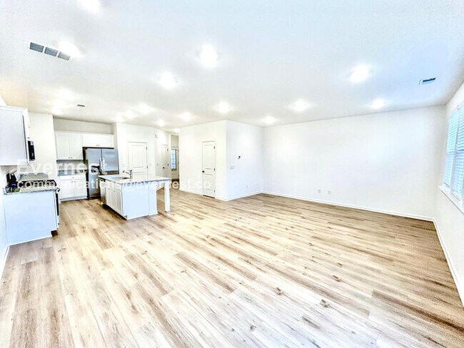 Foto del edificio - 4285 Marsha St