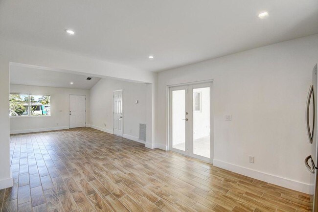 Foto del edificio - 3150 Orange St