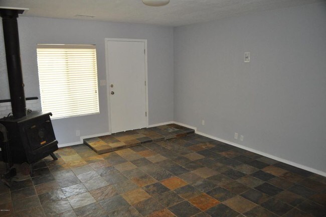 Foto del edificio - 6585 N Haven Ln