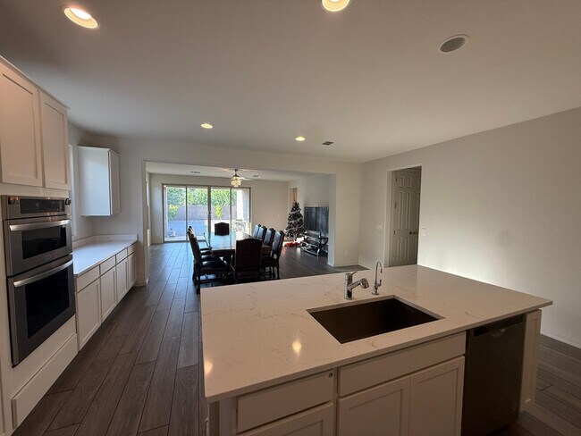 Foto del edificio - 22820 E Marsh Rd