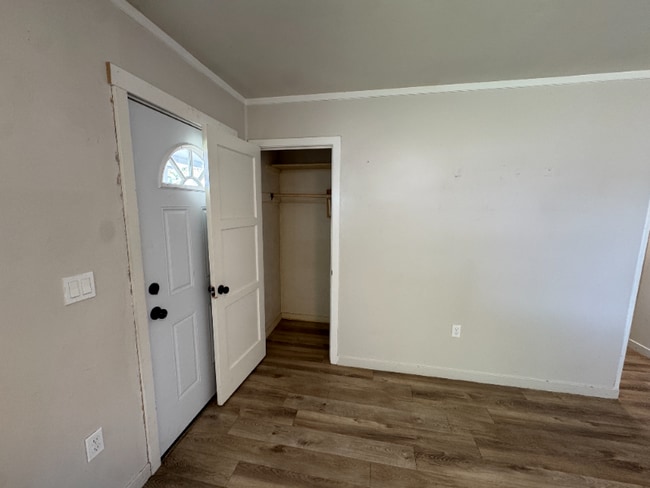 Building Photo - 430 Douglass Ave