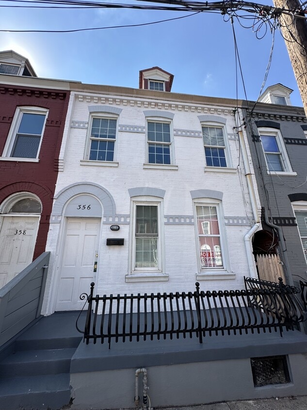 Primary Photo - 356 Beaver St