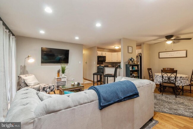 Foto del edificio - 2103 Woodhollow Dr
