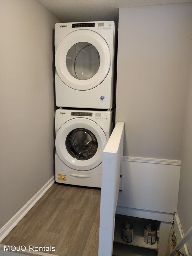 Foto del edificio - 3 br, 1 bath House - 597 Hall
