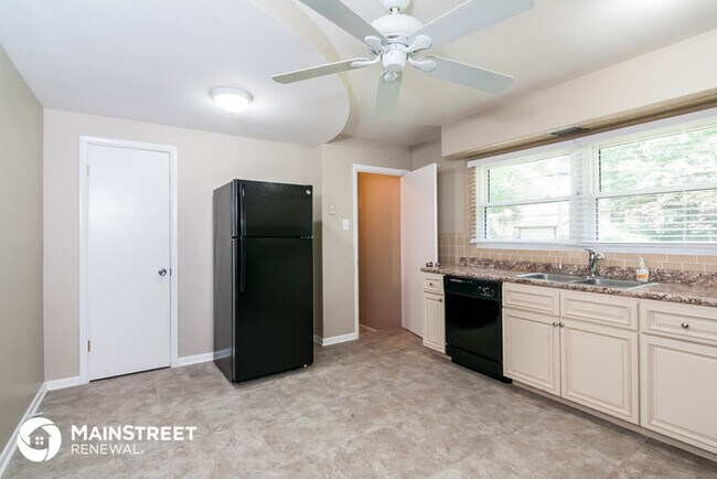 Foto del edificio - 1225 Lindsay Ln