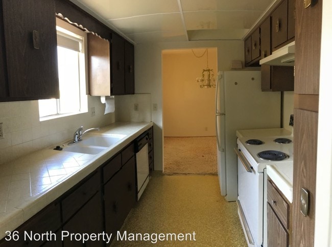 Building Photo - 1270 San Blanco Dr