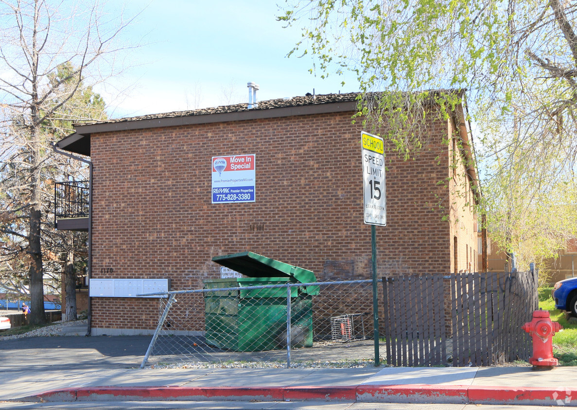Building Photo - 1170 Brinkby Ave