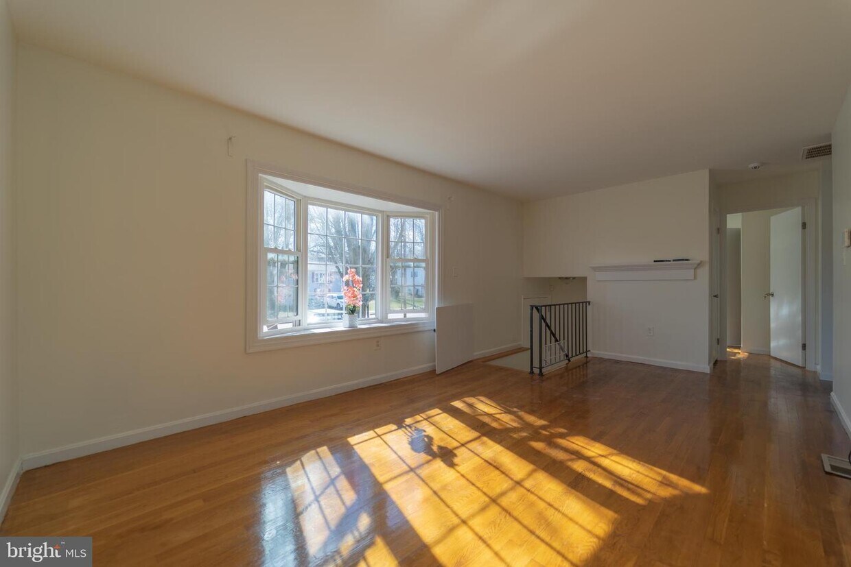 15041 Alabama Ave, Woodbridge, VA 22191 House Rental in Woodbridge