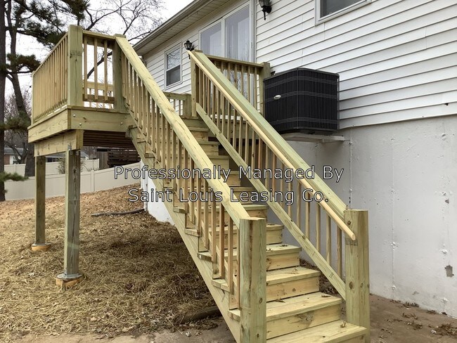 Building Photo - 5 Vizcuya Ct