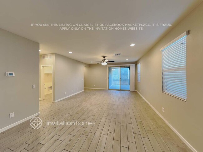 Foto del edificio - 4625 Greenleaf Dr