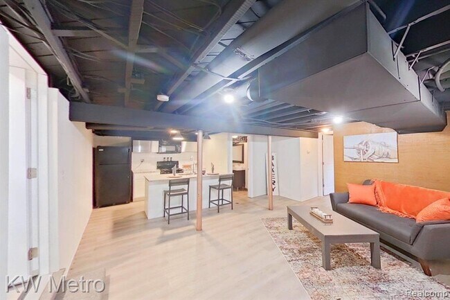 Foto del edificio - 695 Livernois St