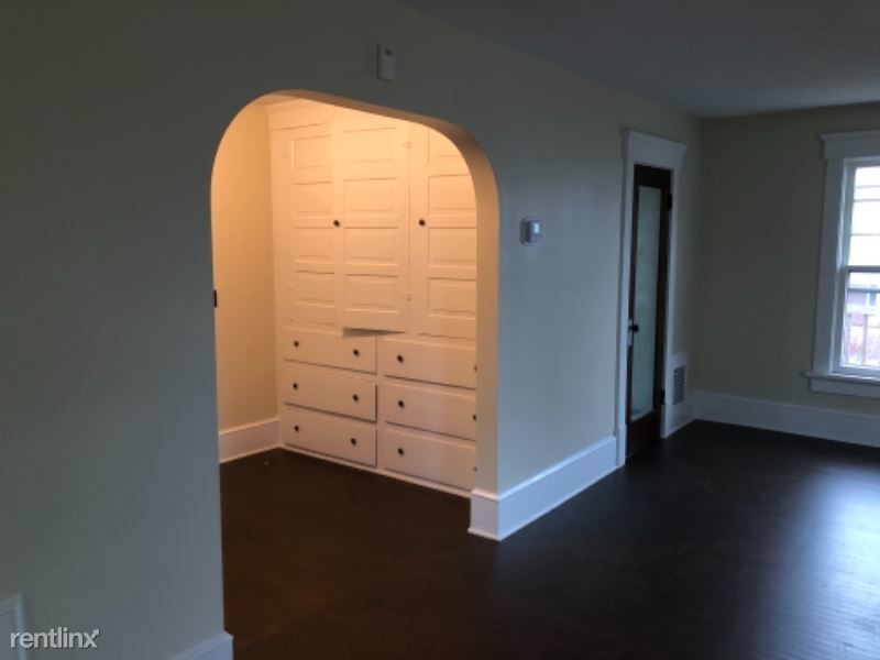 Foto del edificio - 4 br, 2 bath Apartment - 1725 Woodland Ave NW
