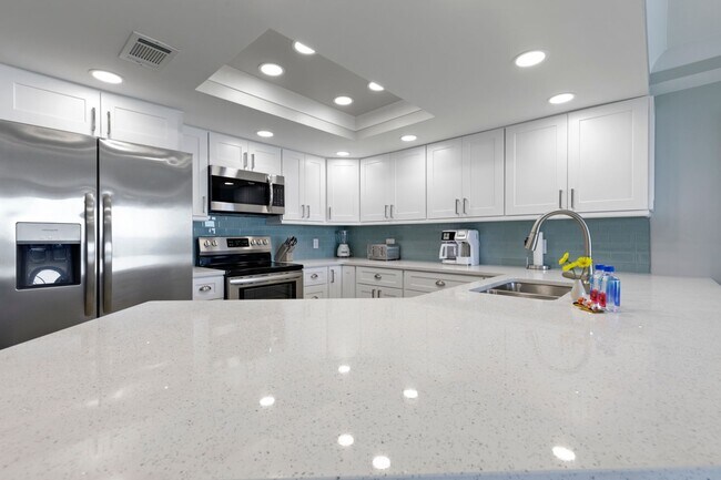 Building Photo - Winter rental at Atalaya Towers in Murrell...