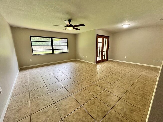 Building Photo - 600 S Parkview Ave