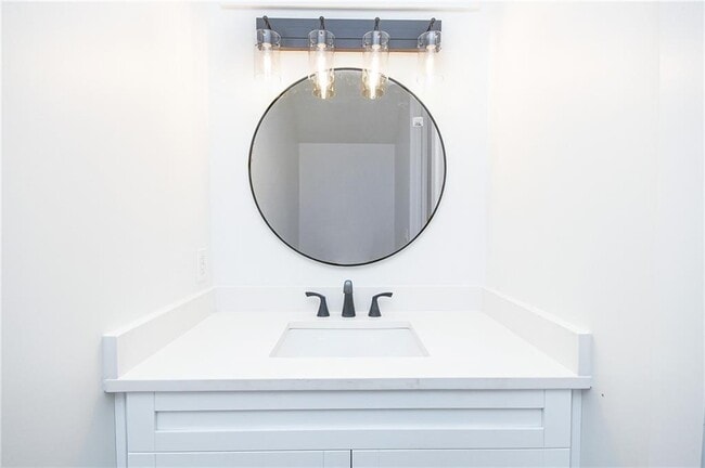 Foto del edificio - 3604 Pineview Cir NW