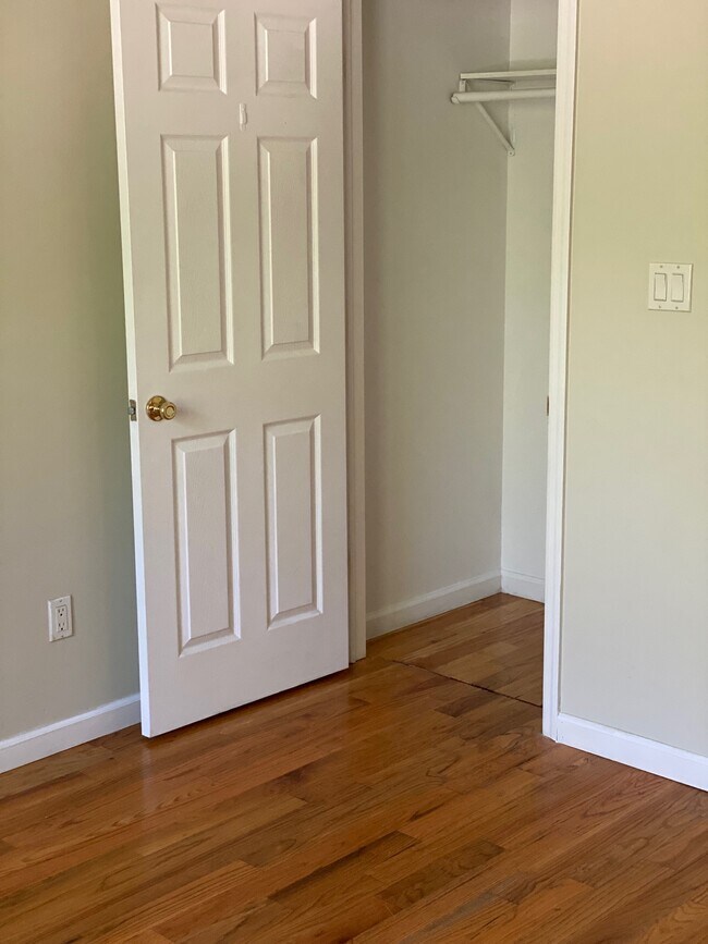Bedroom 2 - 61 Steuben Blvd