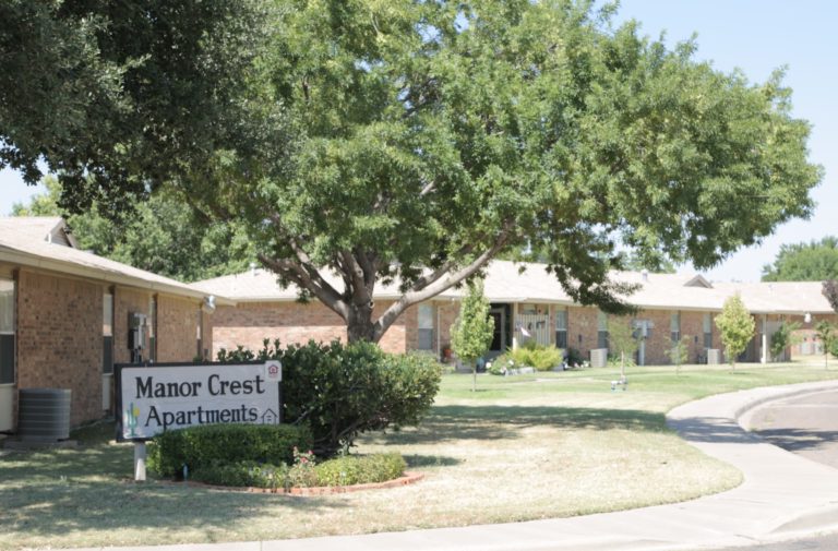 Foto del edificio - Manor Crest Apartments