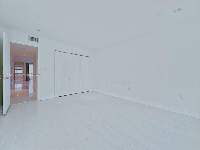 Foto del edificio - 9725 NW 49th Terrace