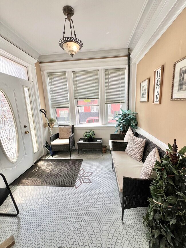 Foto del edificio - 12 64TH St
