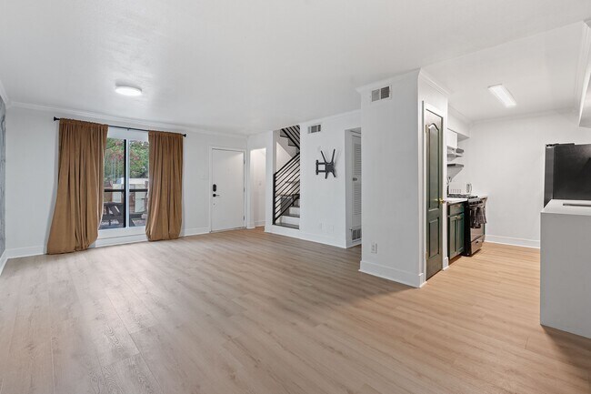 Foto del edificio - 5807 Coventry Ln