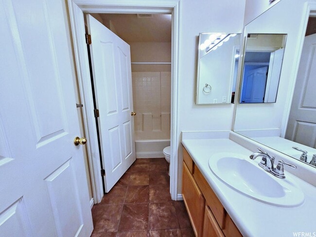 Foto del edificio - This is a beautiful 3 bed 2 bath home in the highly sought after CHAMBERY HOA community.