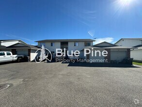 Building Photo - 2102 Stace St