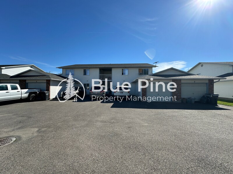 Foto principal - 2102 Stace St