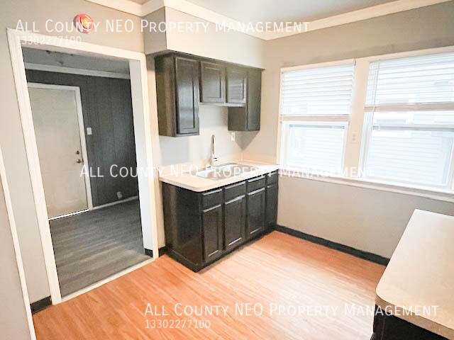 Foto del edificio - 835 Nela View Rd